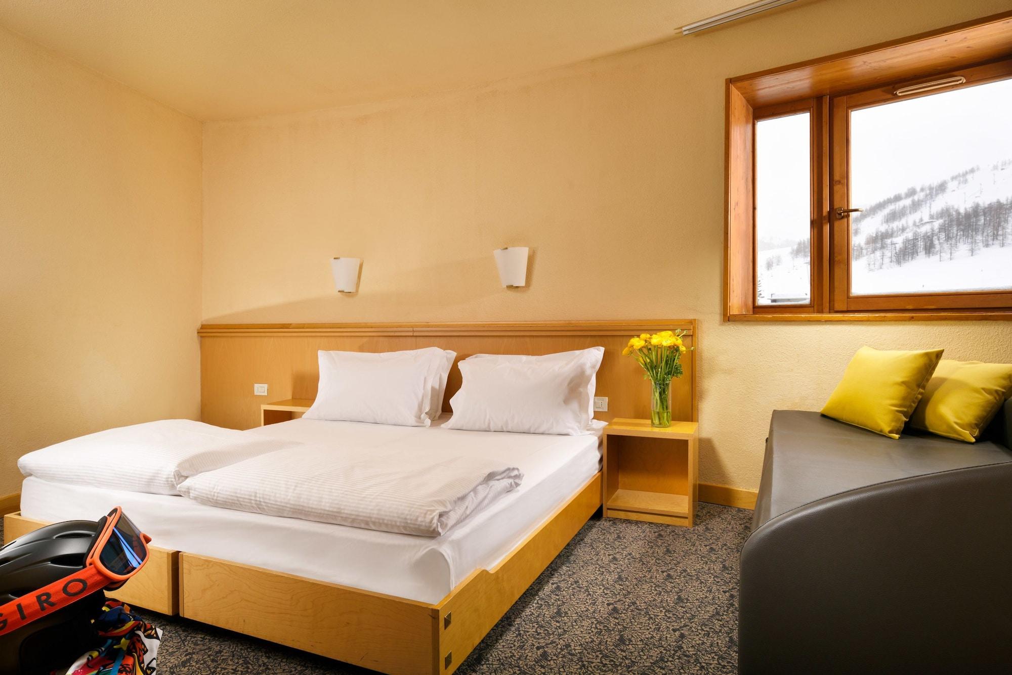 Hotel Uappala Sestriere Esterno foto