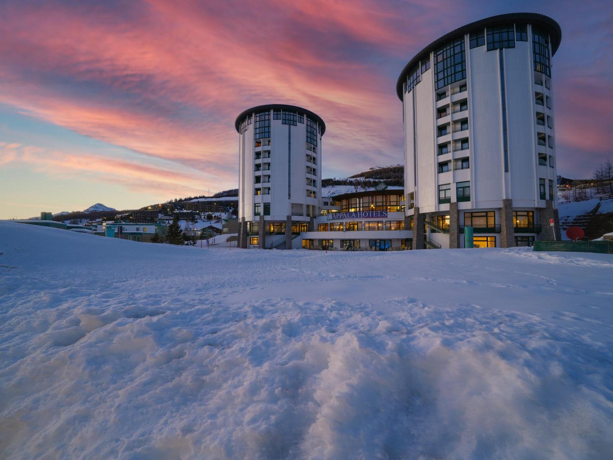 Hotel Uappala Sestriere Esterno foto