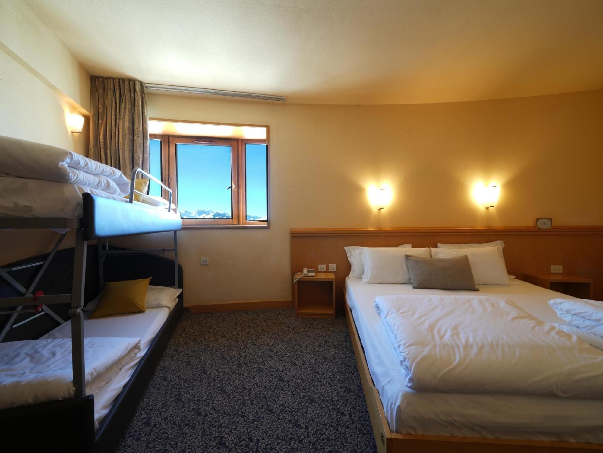 Hotel Uappala Sestriere Esterno foto