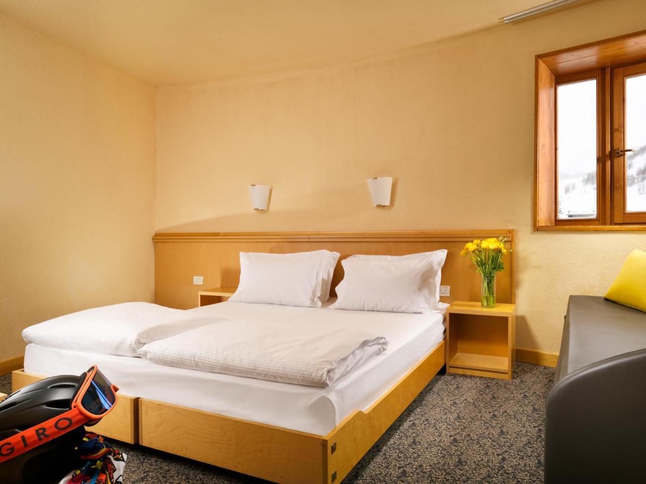 Hotel Uappala Sestriere Esterno foto