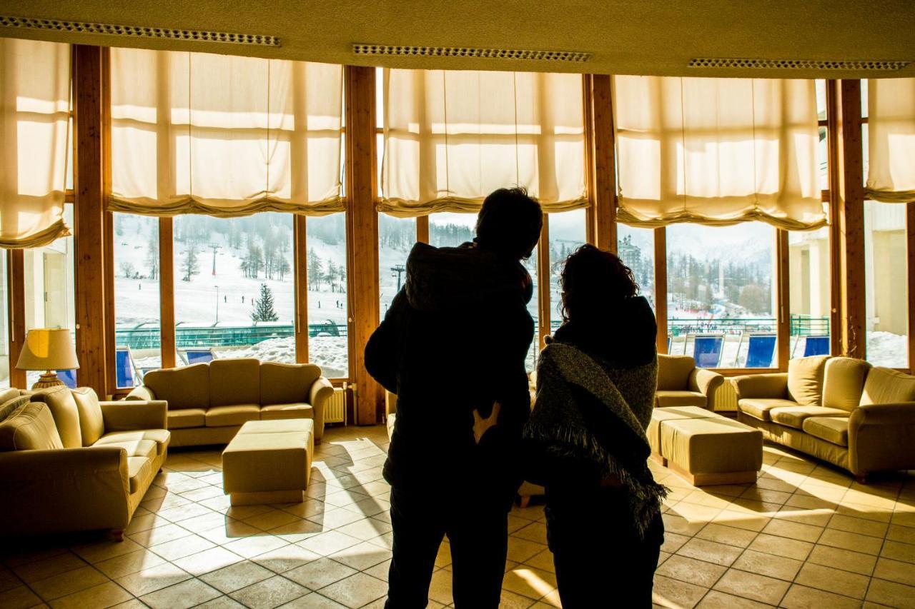 Hotel Uappala Sestriere Esterno foto